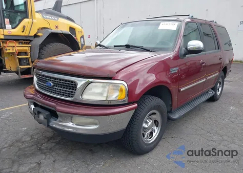 1997 Ford Expedition Eddie Bauer/Xlt from USA, damaged, VIN 1FMEU18W9VLB69864